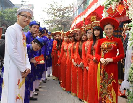 Cho thuê bạn trai